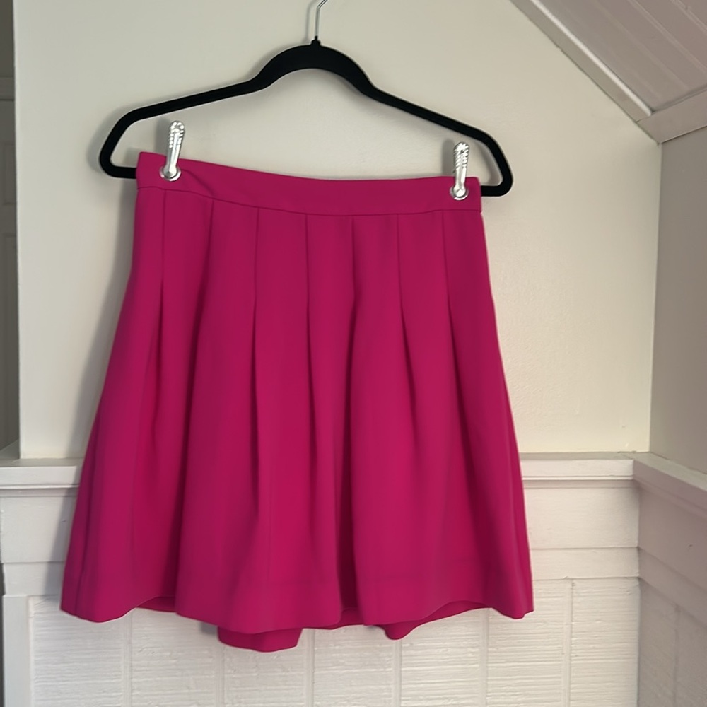 J. Crew Hot Pink Pleated Mini Skirt size Women’s 2 - Picture 1 of 7